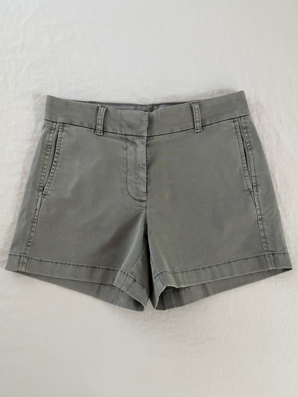 J.Crew Gray Chino Shorts Size 0 NWT Women’s Classic Summer